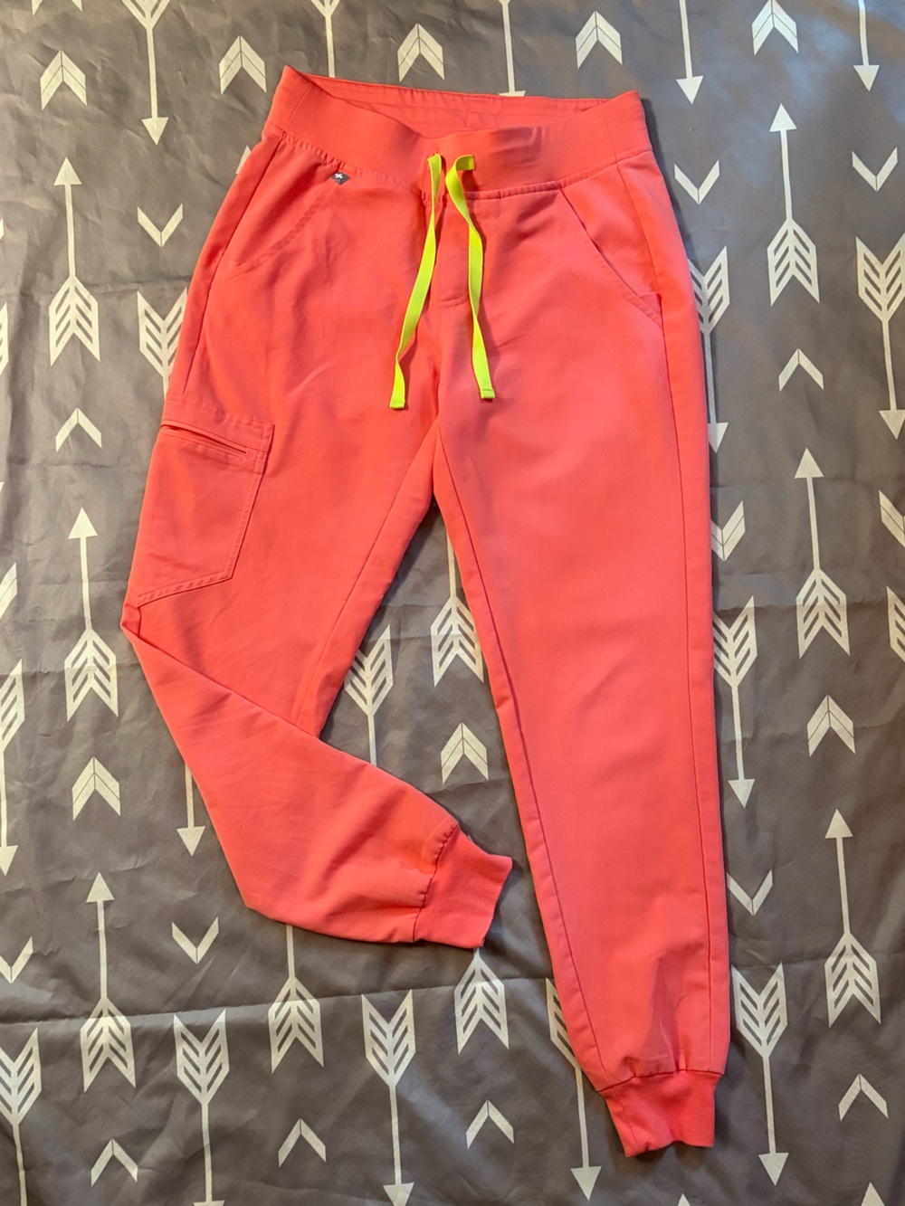 Figs women’s Zamora hot Coral Joggers with Neon Drawstring